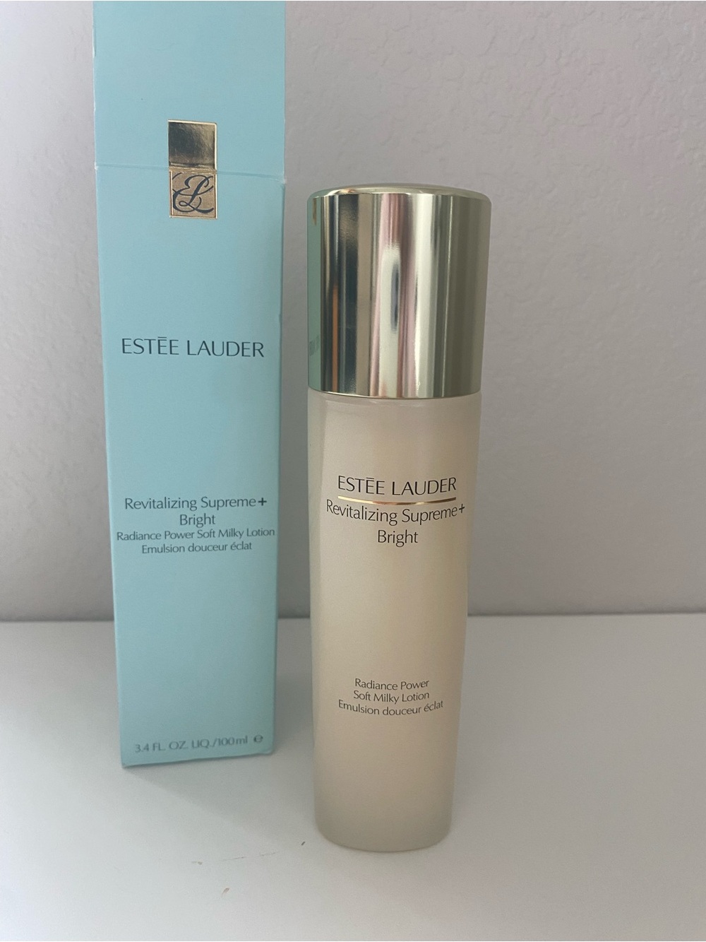 Estée Lauder Revitalizing Supreme Bright Power Soft Milky Lotion